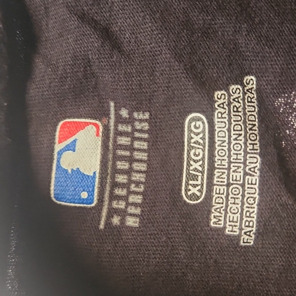 MLB Giants Genuine Merchandise Black and Orange Short Sleeve Tee - Picture 3 of 4